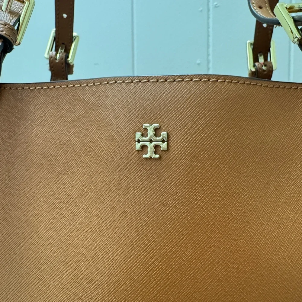 Tory Burch Elegant Brown Leather Tote Bag